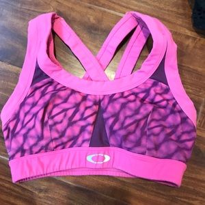 Super comfy Oakley sports bra